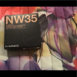 Mac studio fix powder plus foundation